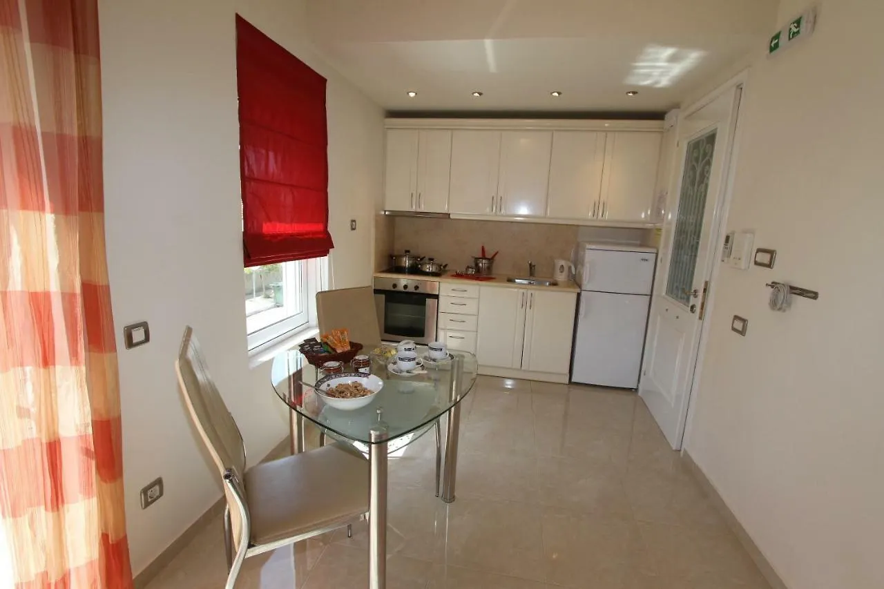 Archontariki Suites Lakithra Apartment