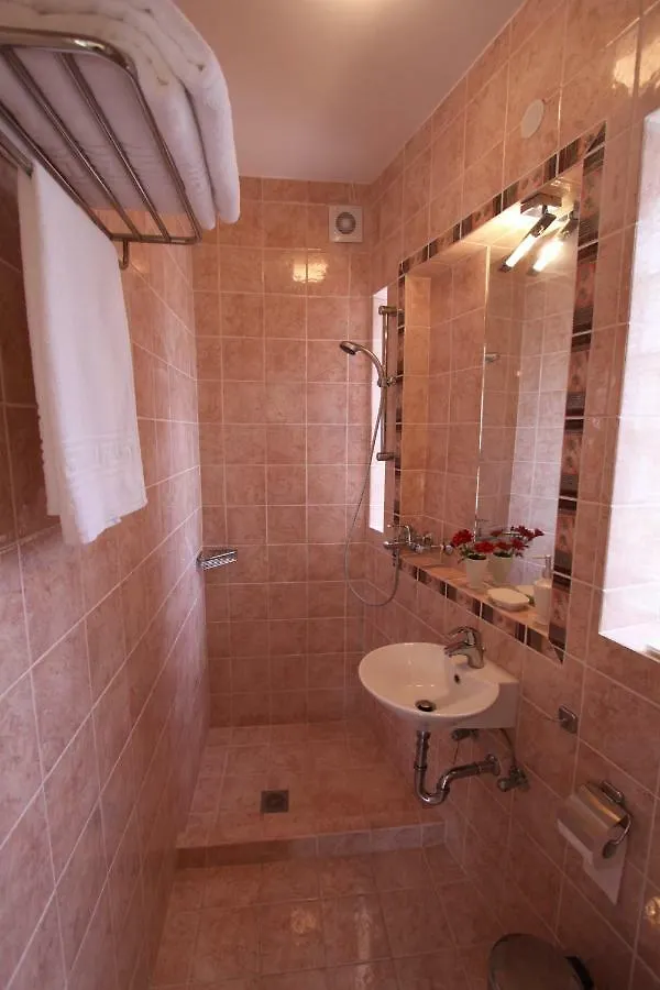 Archontariki Suites Lakithra Apartment